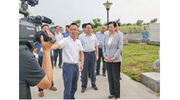 湖北省委常委、宣传部长王艳玲率队到幸运传世承建的沙洋县毛李镇污水处理厂考察调研