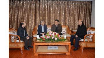 南宁市委常委、组织部部长谭向光慰问公司总经理宋海农博士