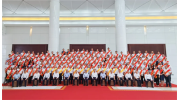 喜讯！幸运传世荣获“广西十佳企业”“广西企业100强”等称号