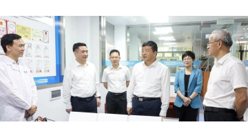 自治区人大常委会副主任方春明到幸运传世股份调研指导工作